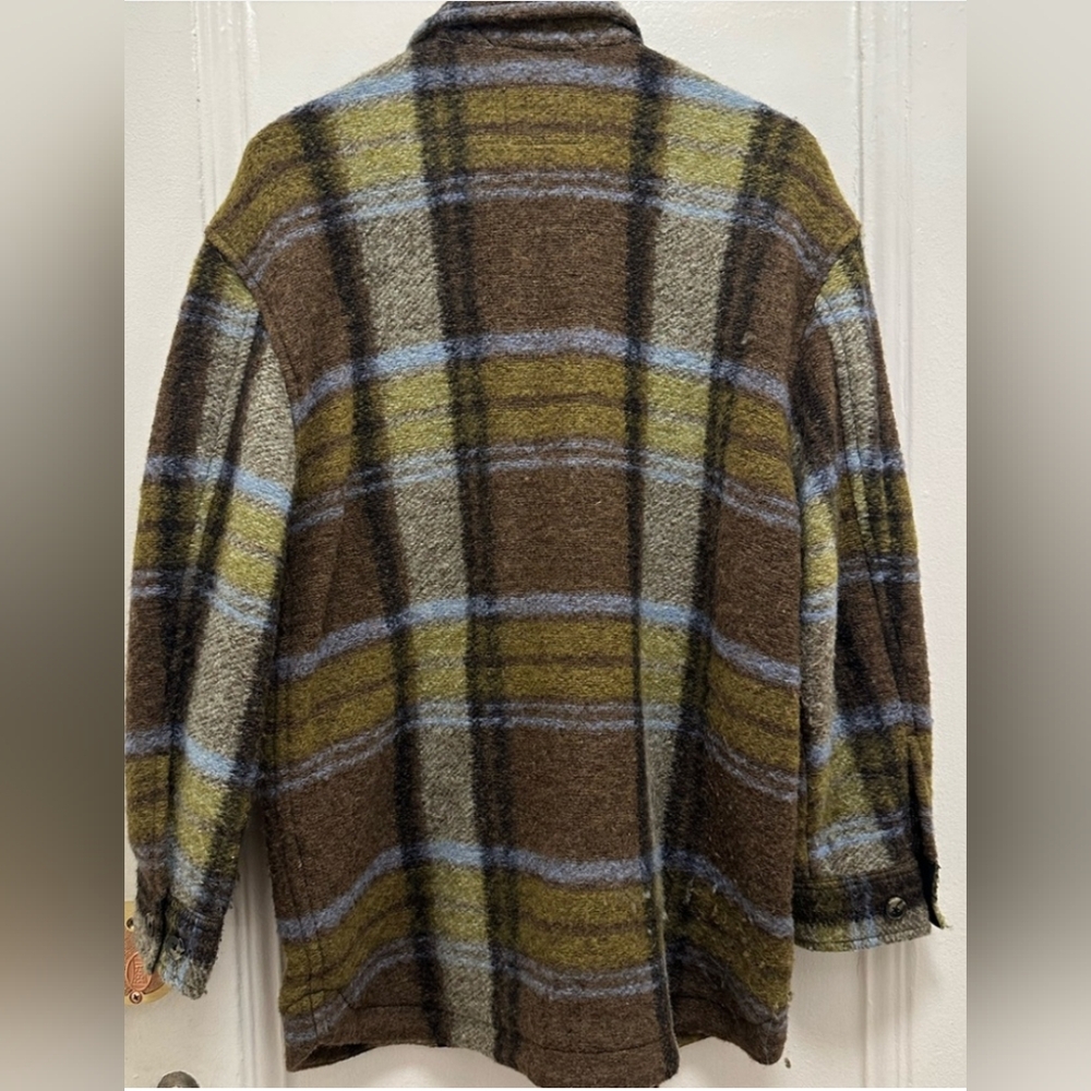 EUC Aritzia:Wilfred Free Utility Shirt Jacket--"Ganna" in green/brown/blue plaid - Picture 6 of 7